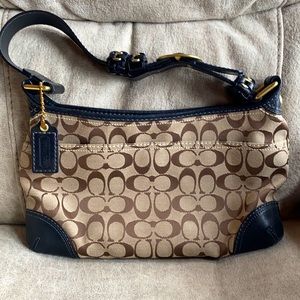 COACH Model 11431 Tan Signature Canvas Jacquard Hobo Shoulder Bag Handbag Purse